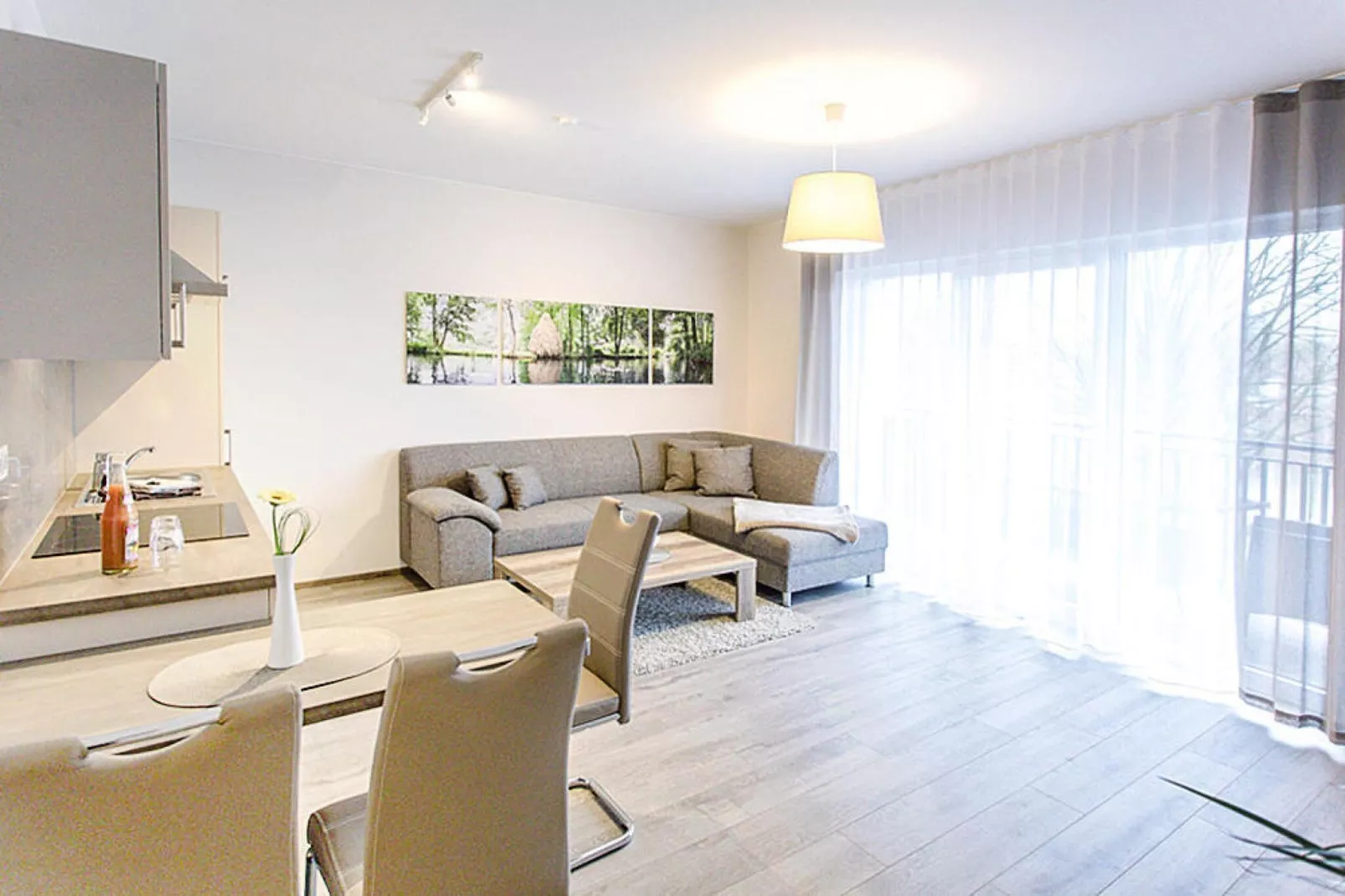Apartment 75 qm mit Spreeblick-Living room