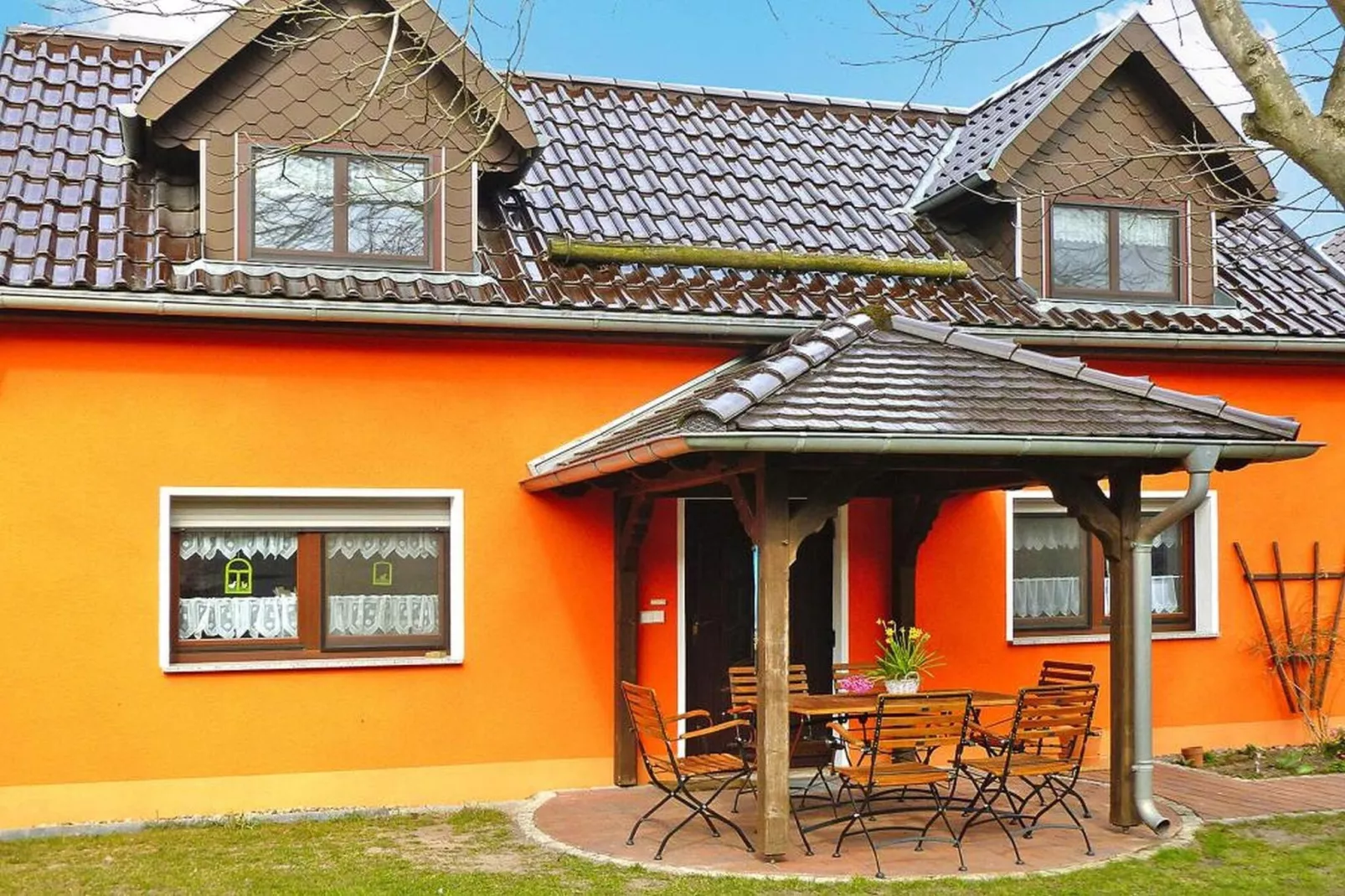 Ferienhaus Zum Storchennest-Exterior summer