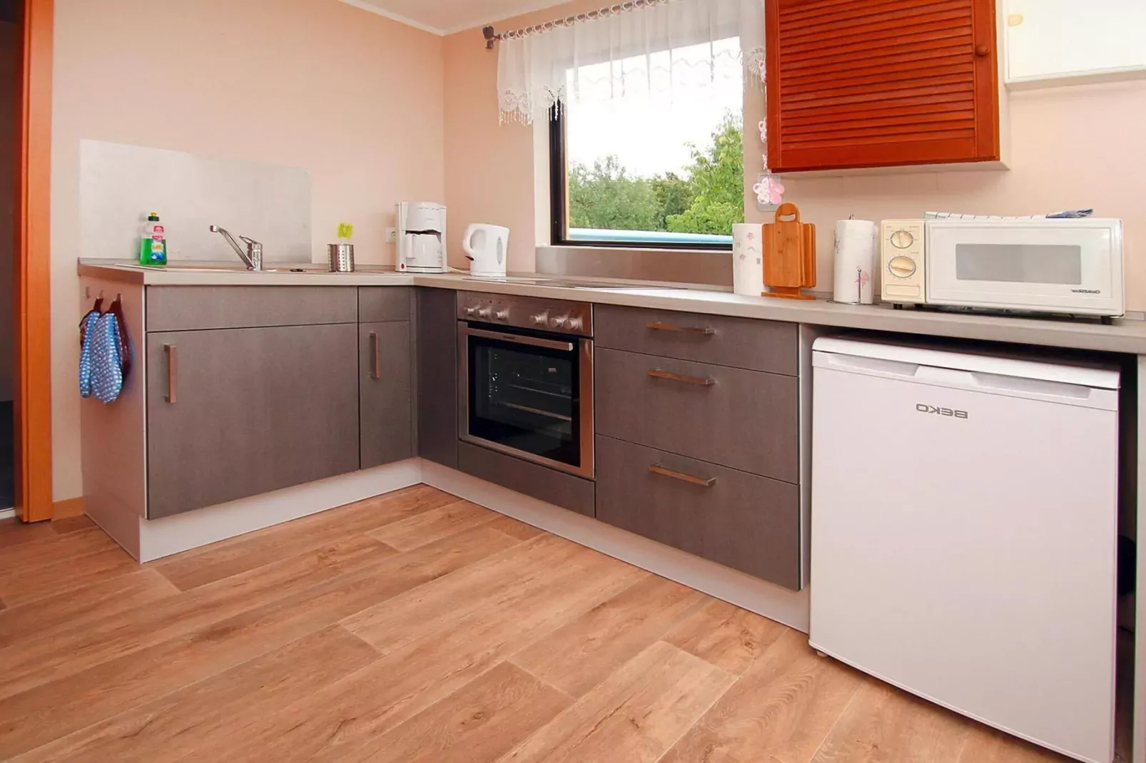 Bungalow am Spreeufer-Kitchen