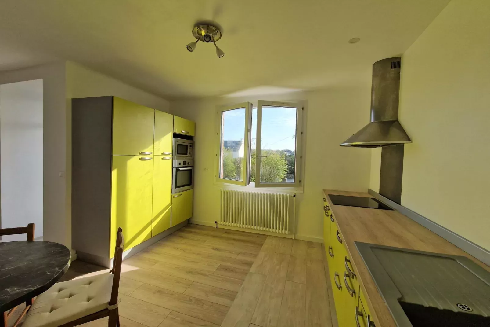 Maison Port-Blanc-Kitchen