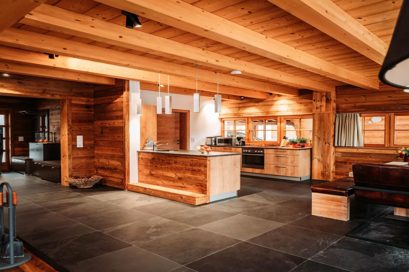 IM WEIDACH Haus 1-Kitchen