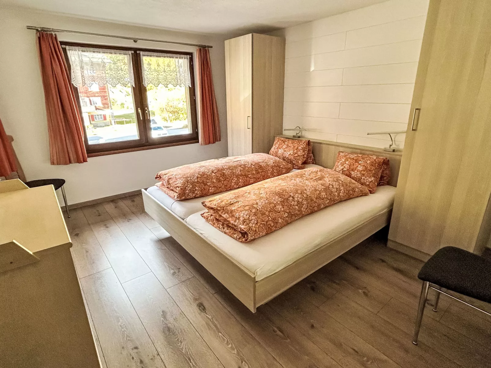 Chalet Sunstar Gross