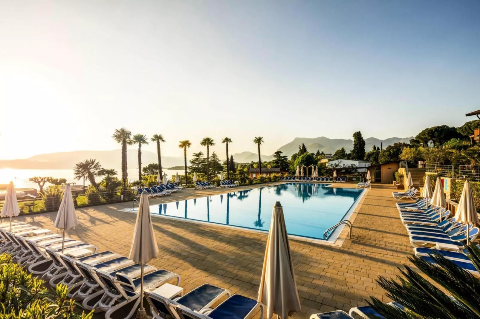 Residence Onda Blu Manerba - Bilo --Pool
