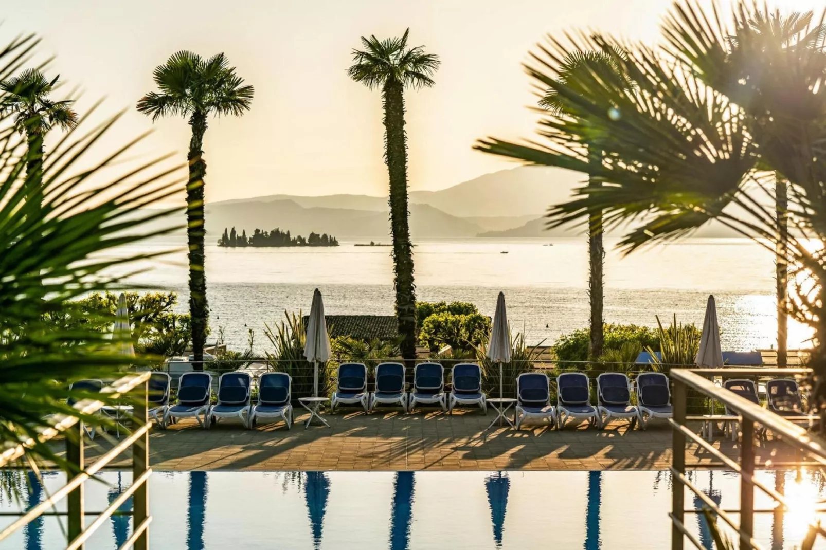 Residence Onda Blu Manerba - Bilo --View summer