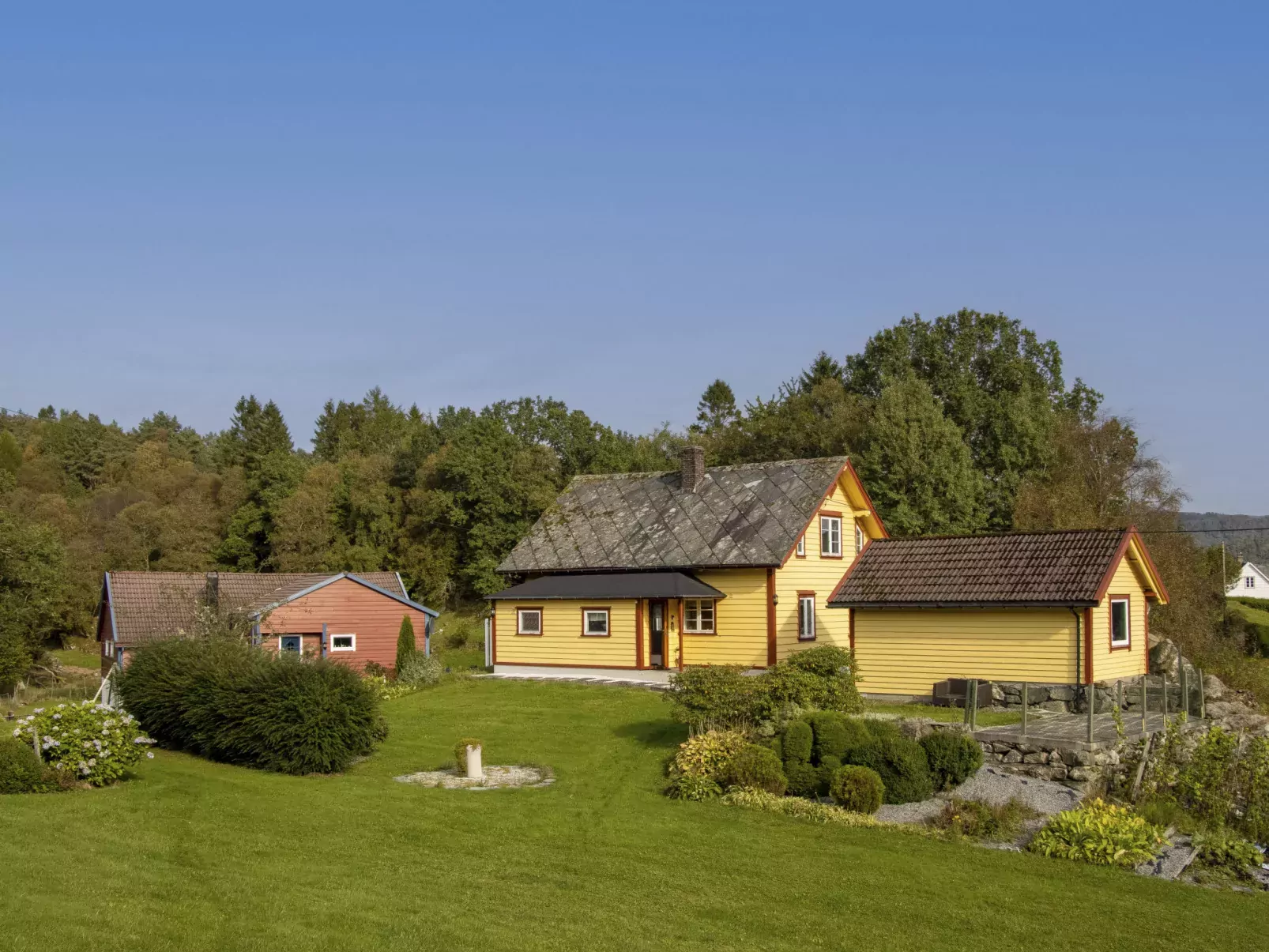 Rødehuset-Outside