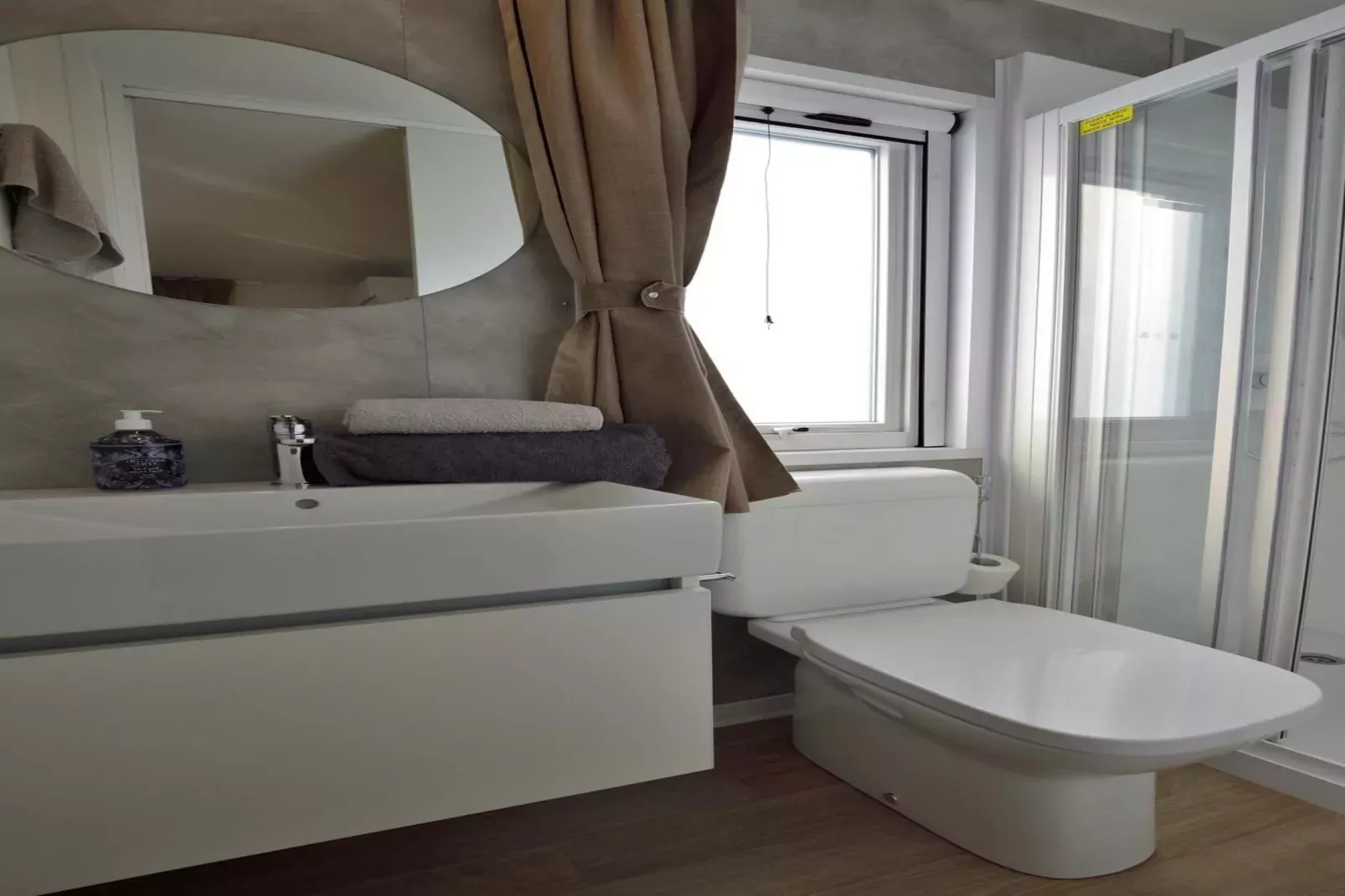 Caravan park della Colombaia, Padenghe sul Garda-CM Piazetta Fam.-Badezimmer