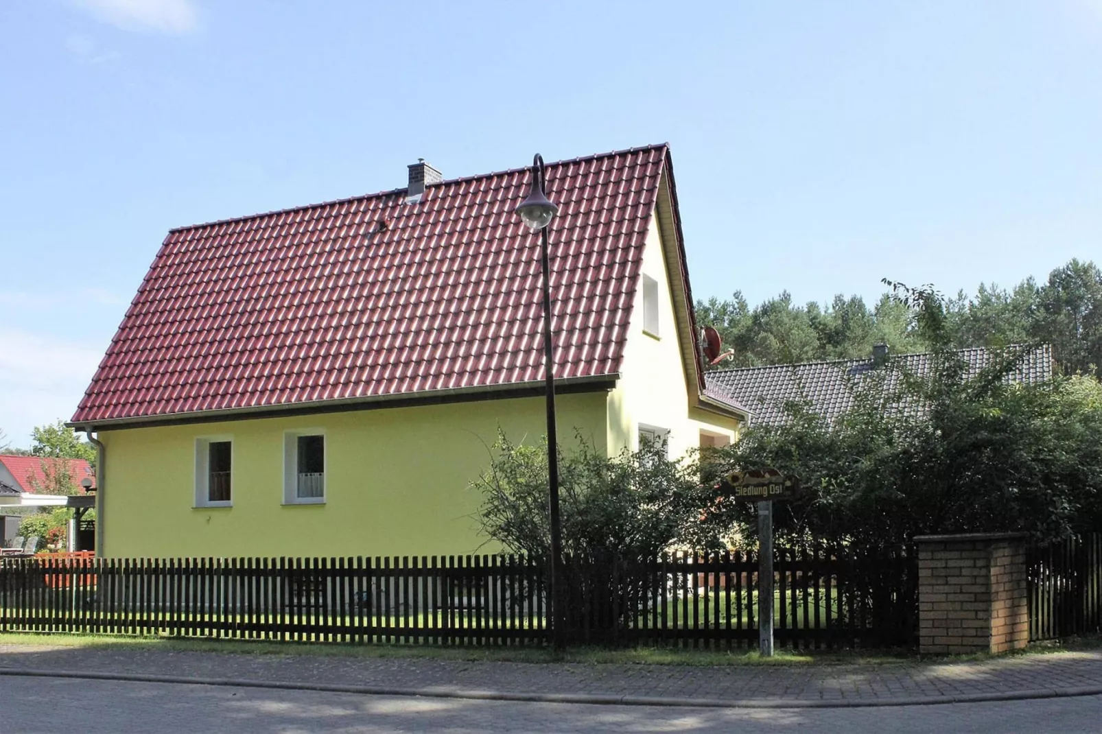 Ferienhaus in Kummersdorf bei Storkow-Exterior summer