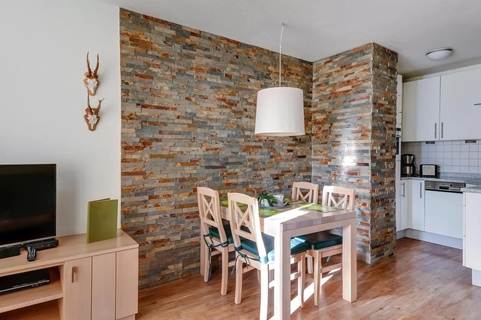Edelweißanger-Dining room
