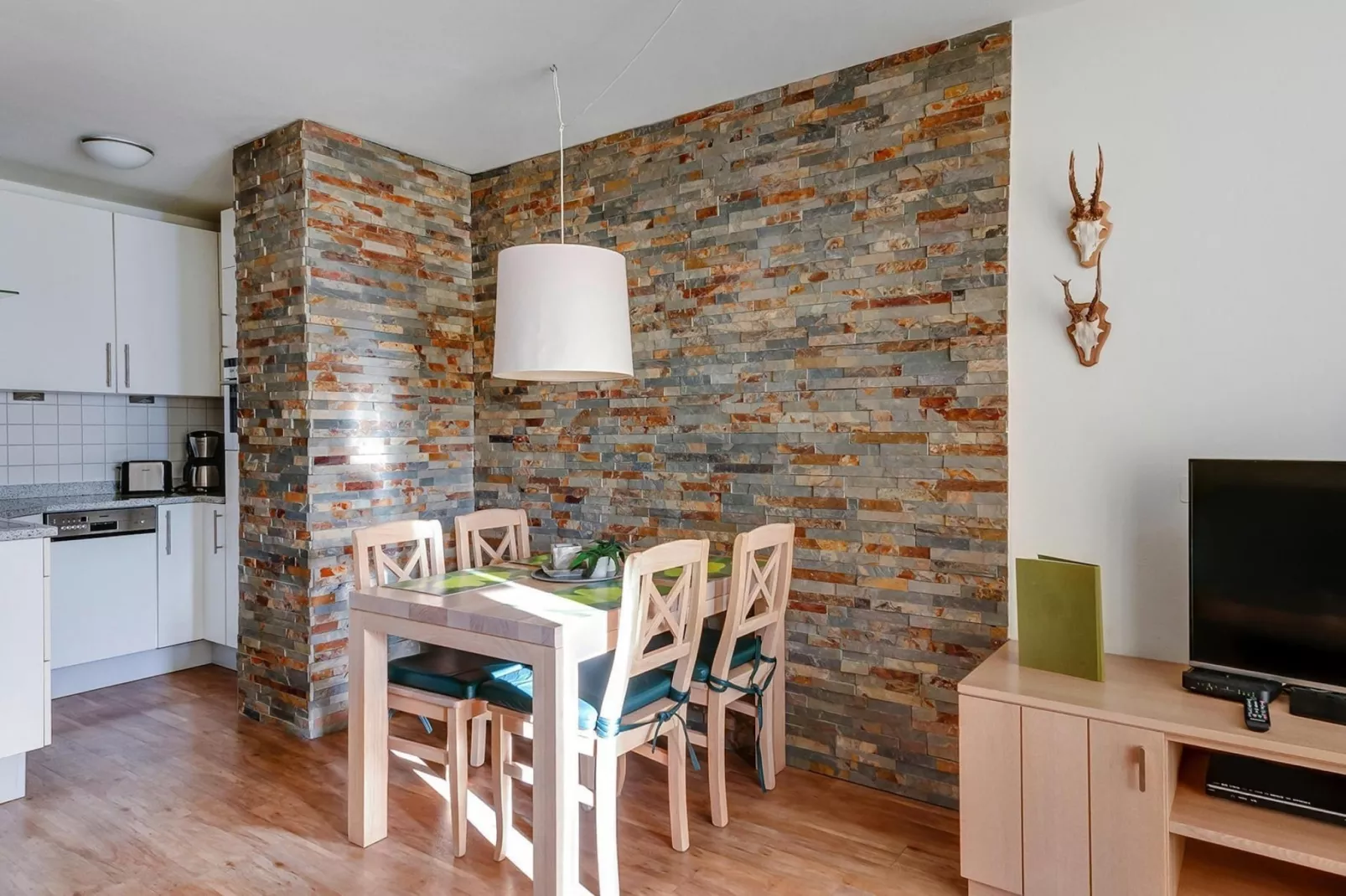 Edelweißanger-Dining room