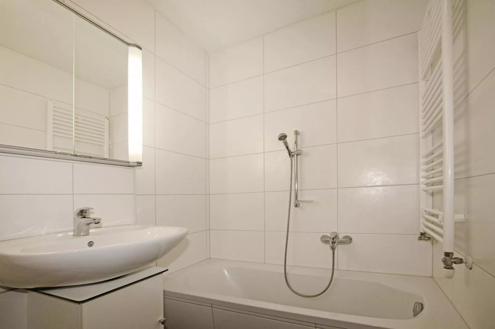 Edelweißanger-Bathroom