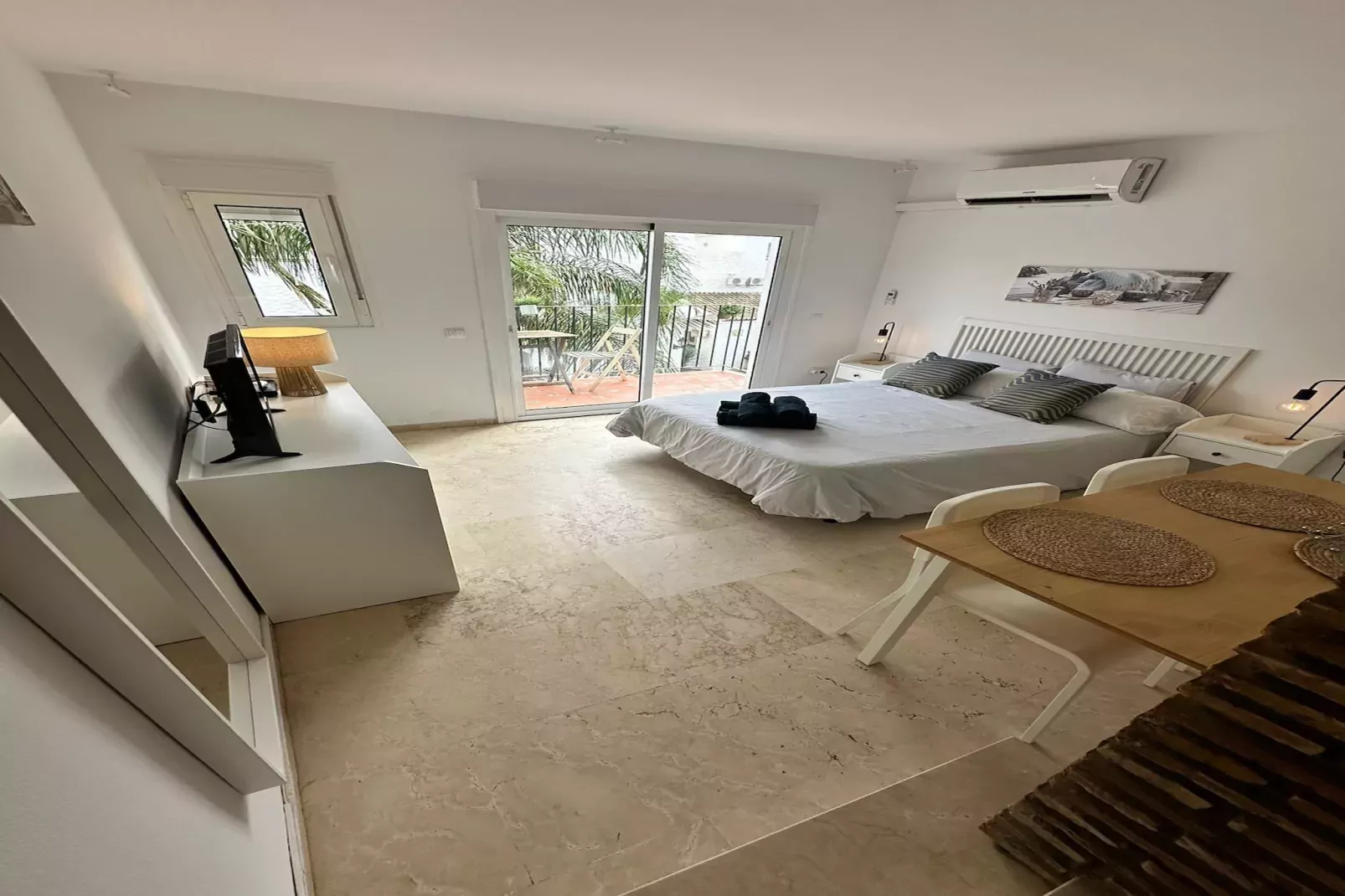 Benavista Studio - El Paraiso-Living room