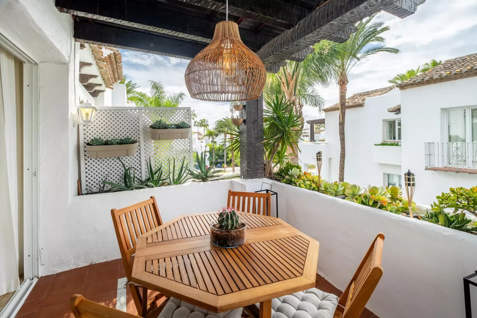 Costalita-Terrace