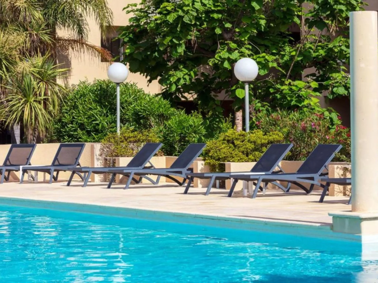 MB6 sans vue mer-Outside