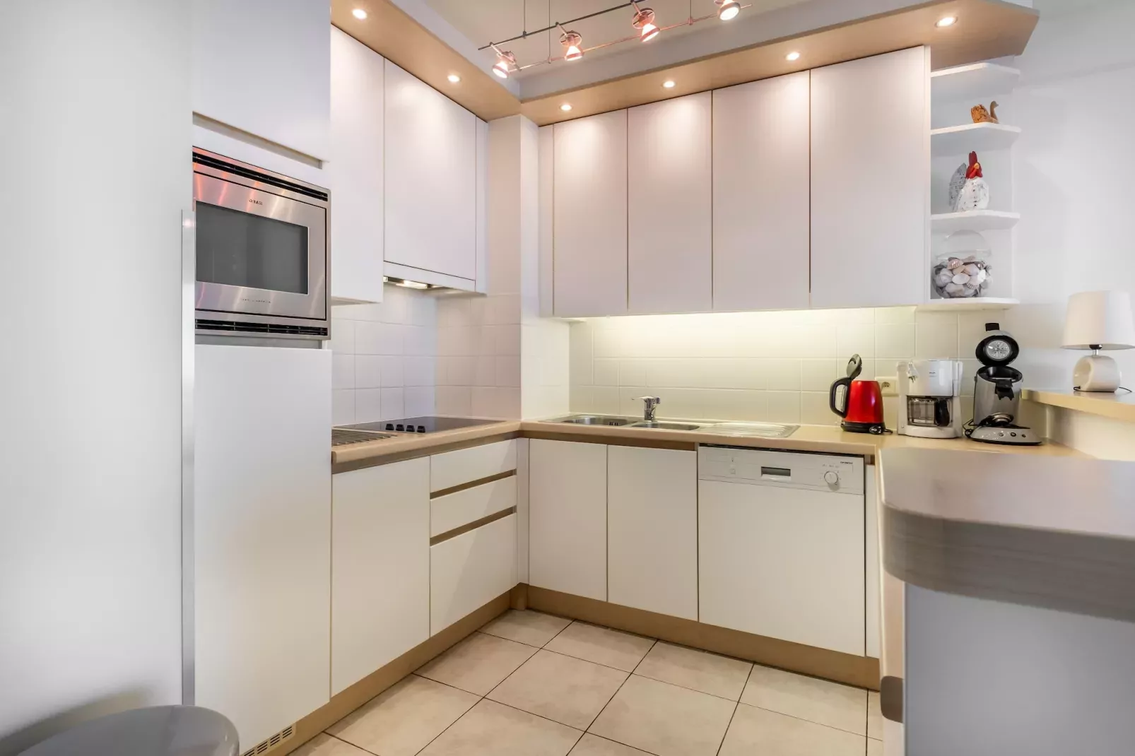Les Petrels 401G-Kitchen