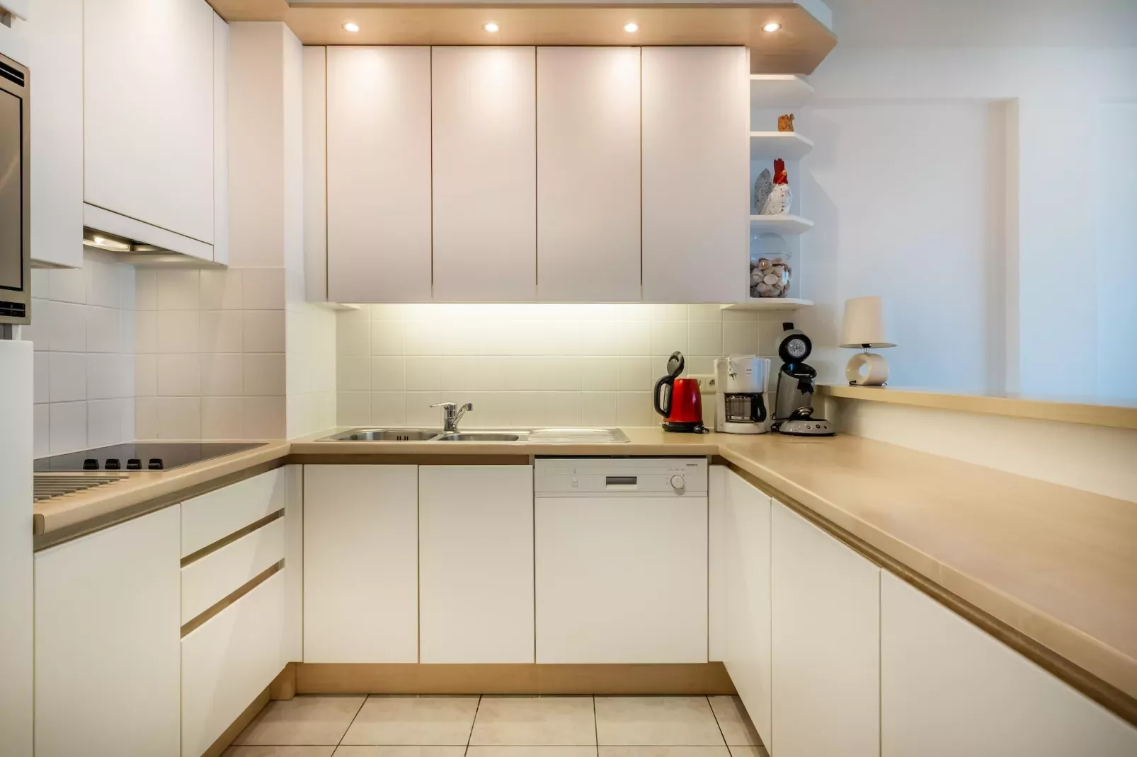 Les Petrels 401G-Kitchen
