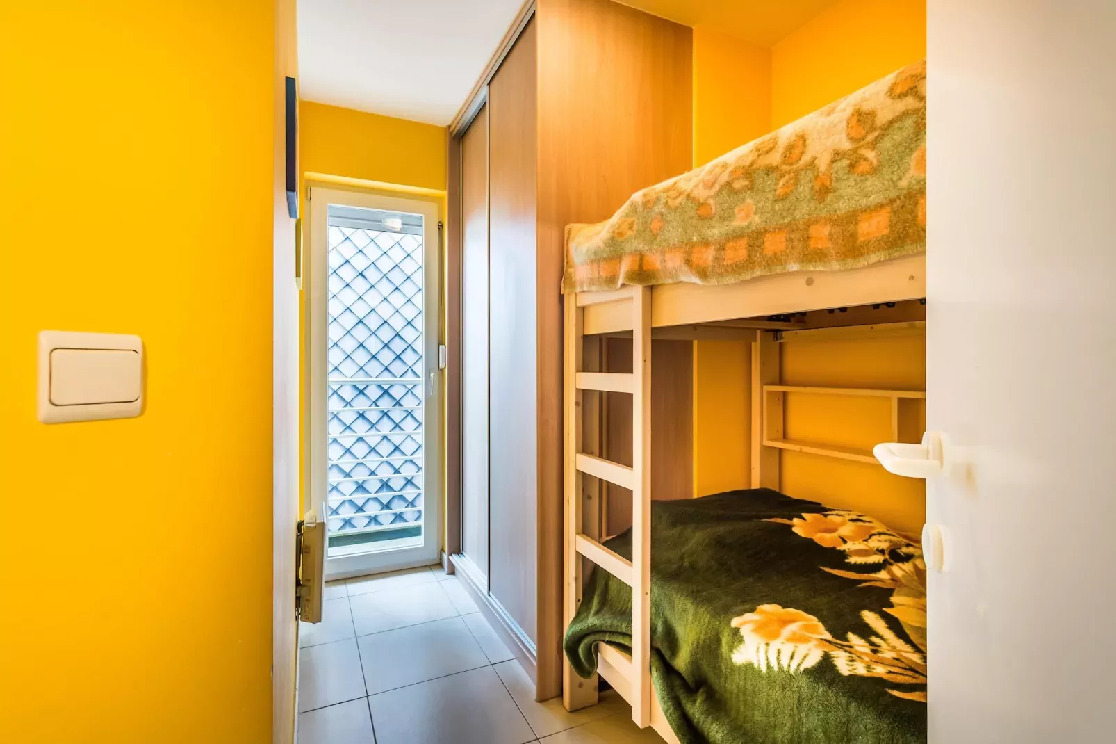 Dante 301-Bedroom