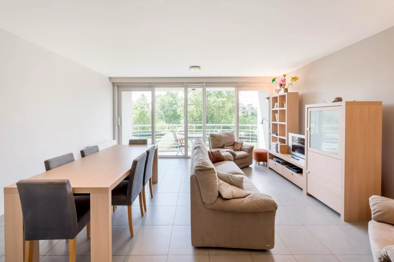 Amandari I-103 G12-Esszimmer