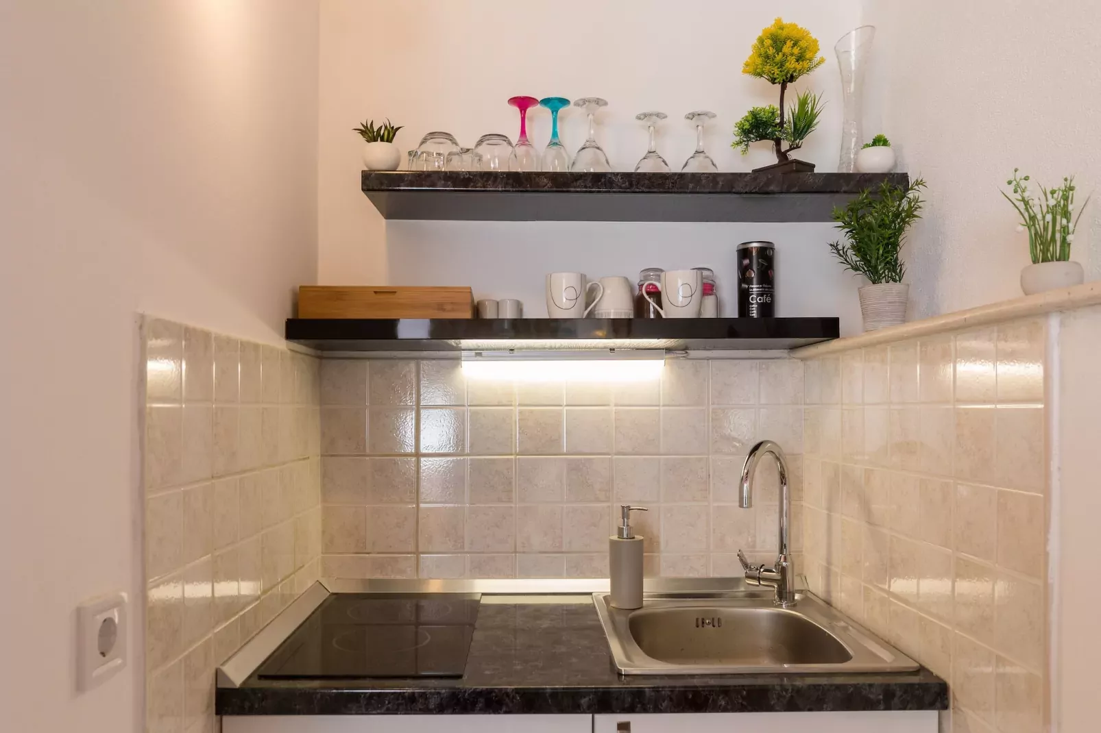 Apartments Ivana Old Town - Studio (2 Adults) - APT1-Cuisine