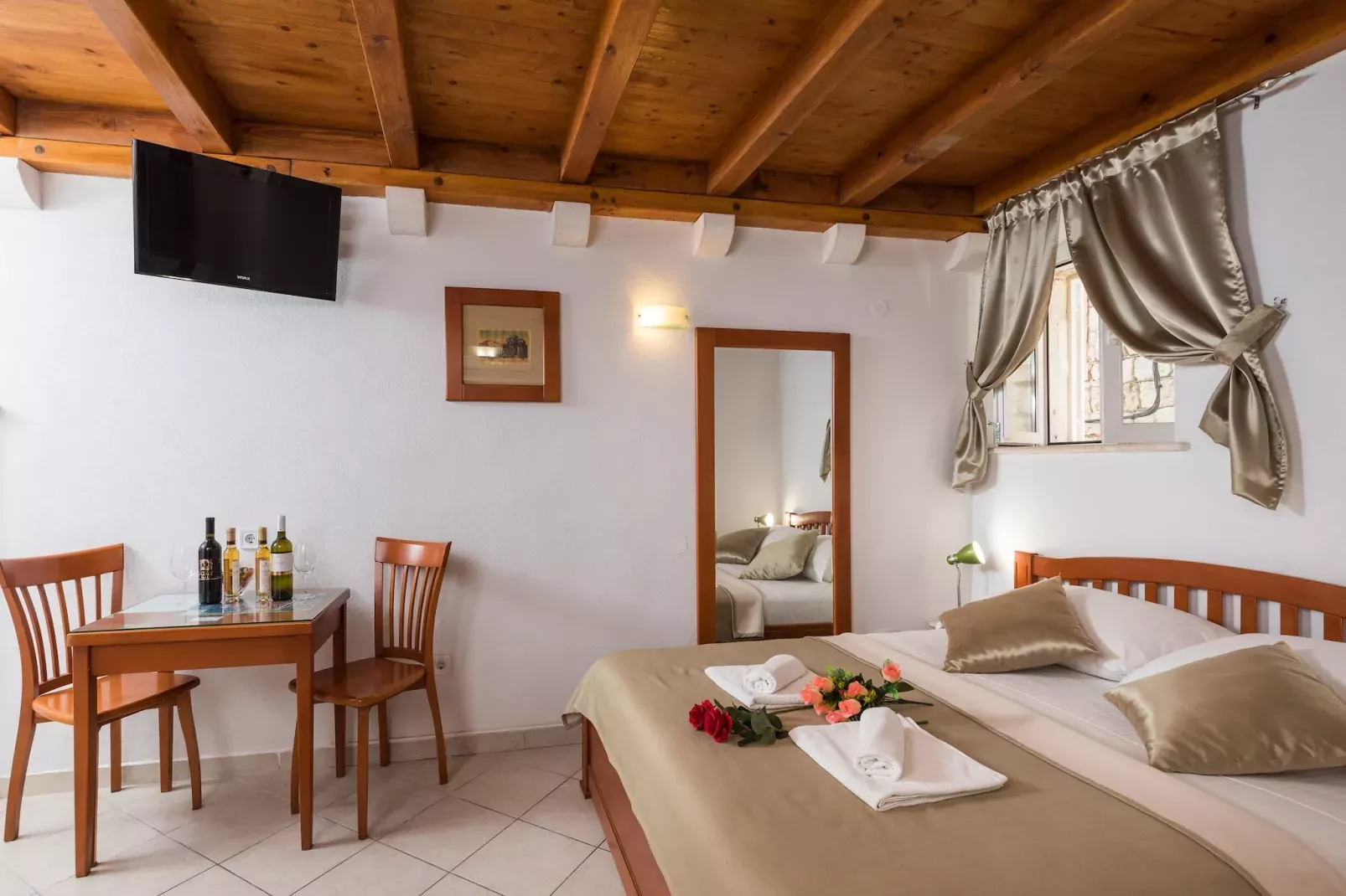 Apartments Ivana Old Town - Studio (2 Adults) - APT1-Chambre