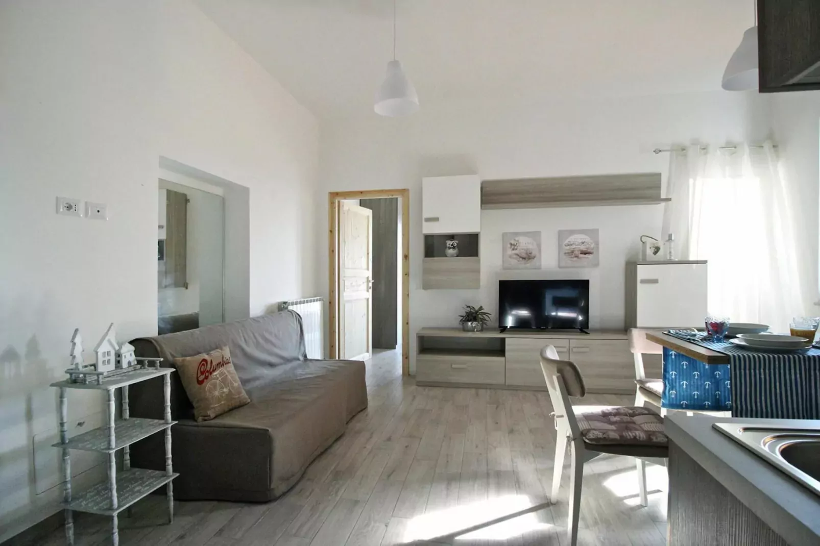 Holiday flat, Ladispoli-Casa Azzurra-Living room