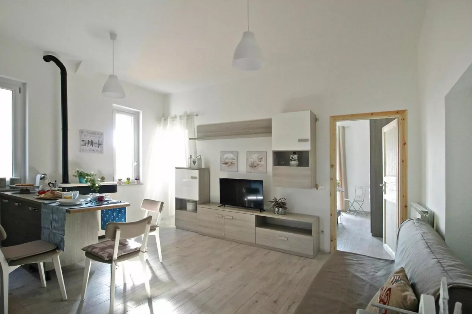 Holiday flat, Ladispoli-Casa Azzurra-Living room