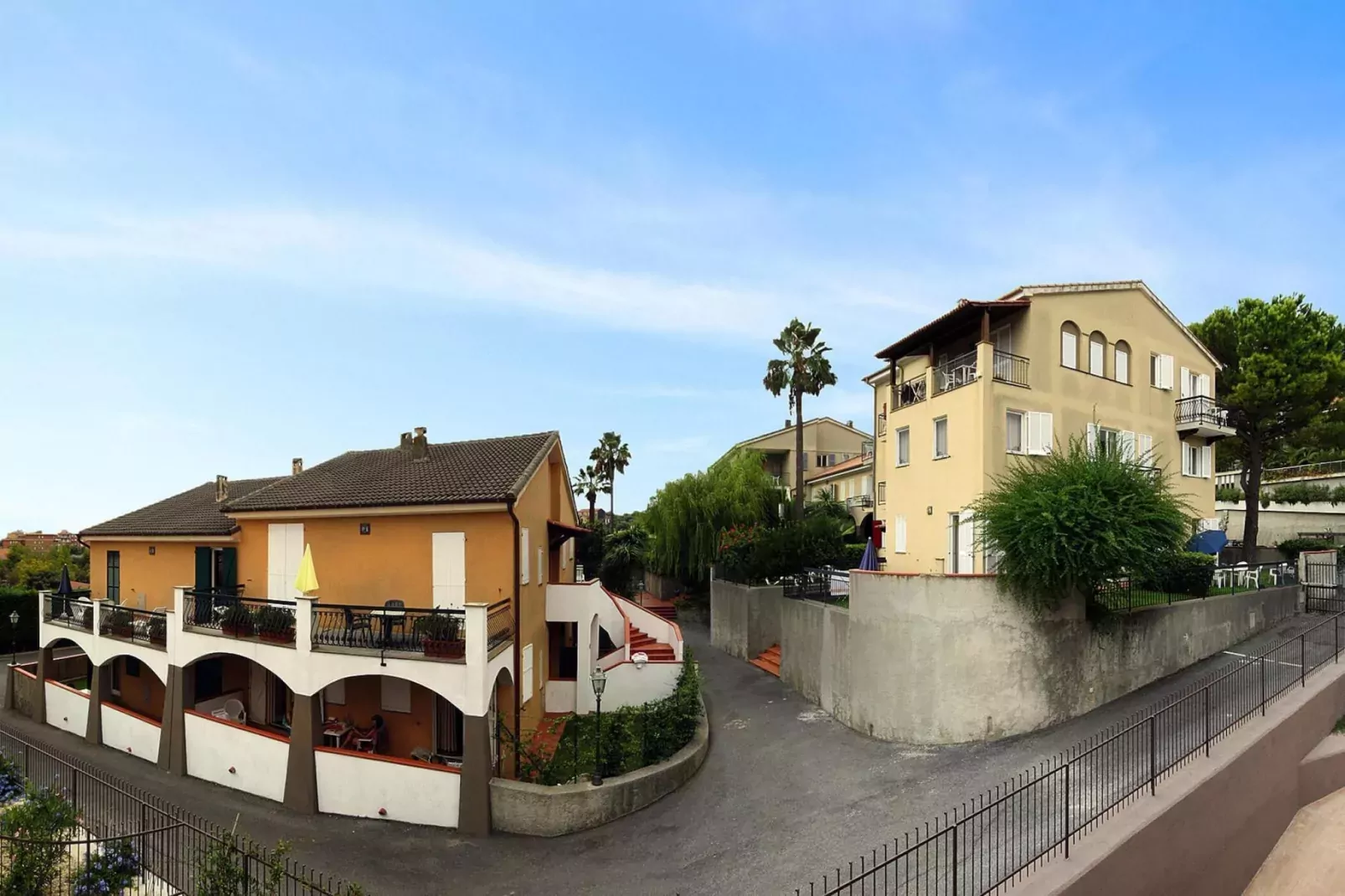 Residence La Meridiana San Bartolomeo al Mare - Typ B4 33 qm/B401-Exterior summer