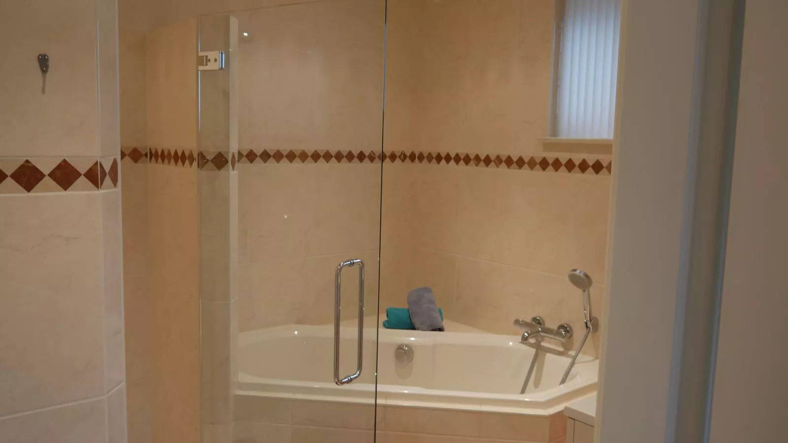 De Steeneik-Bathroom