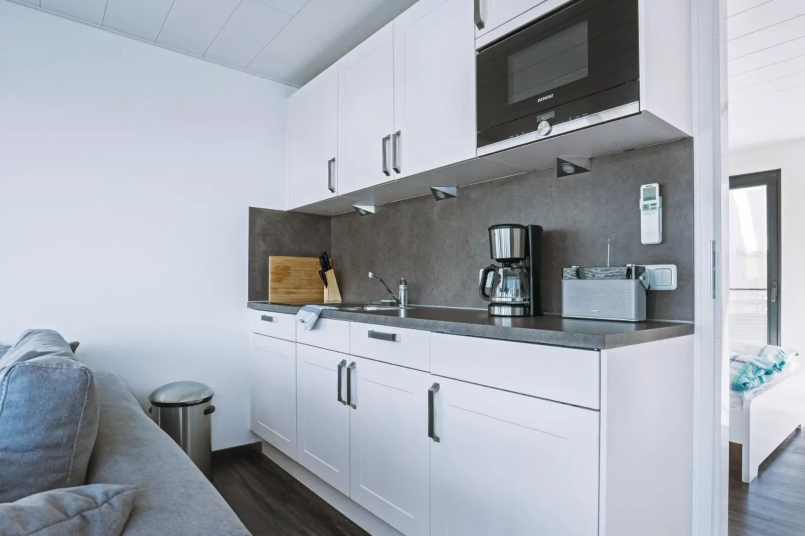 Floating 33 - LP 16  / 3 Personen-Kitchen