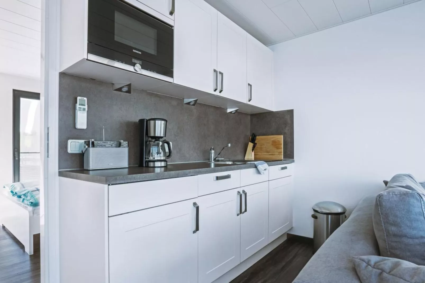 Floating 33 - LP 16  / 3 Personen-Kitchen