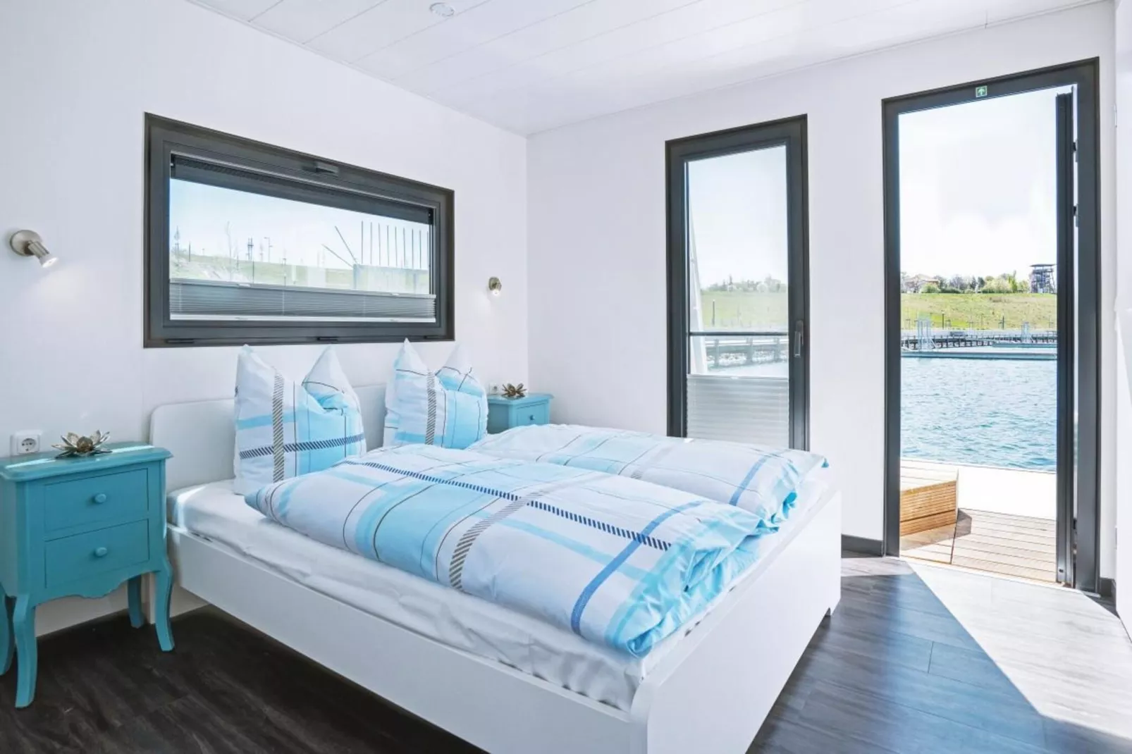 Floating 33 - LP 16  / 3 Personen-Bedroom