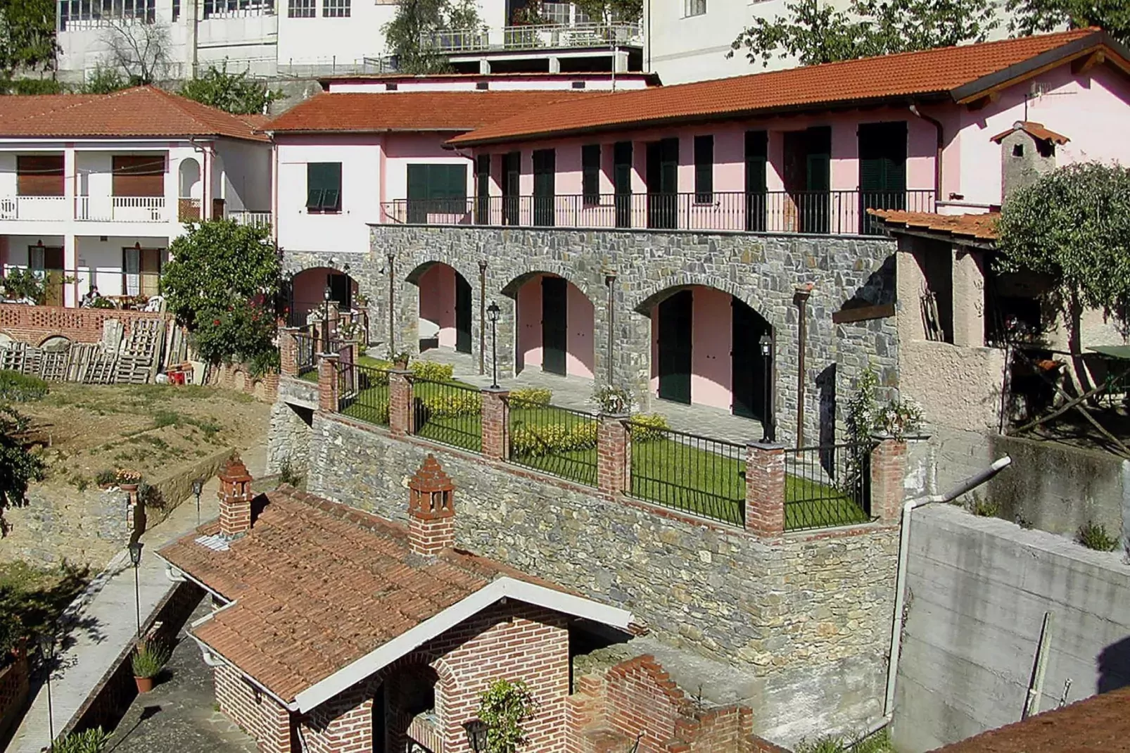 Agri-tourism Borgo Ameno Casanova Lerrone B4-Exterior summer