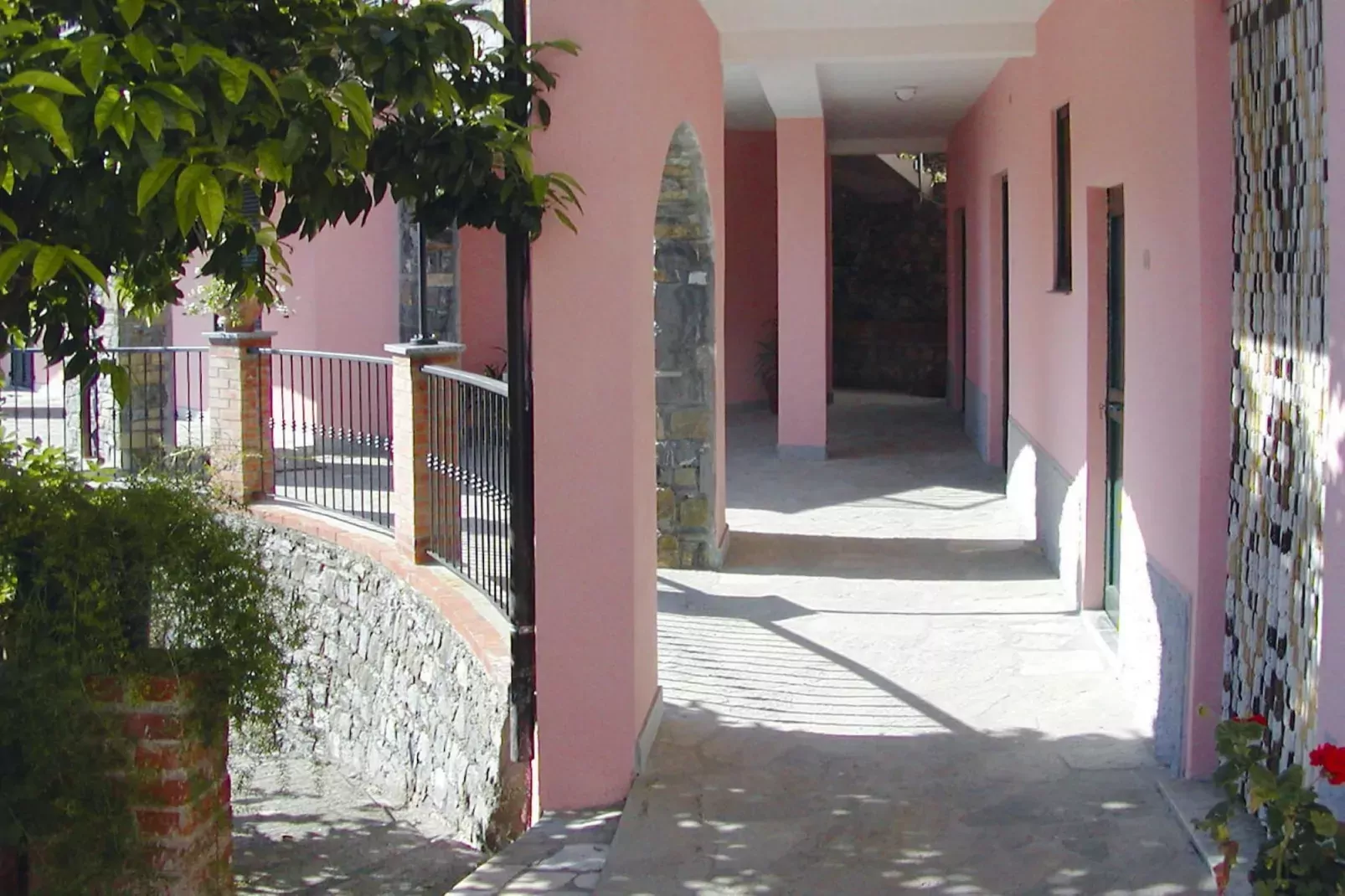 Agri-tourism Borgo Ameno Casanova Lerrone TR2 / C6-Exterior summer