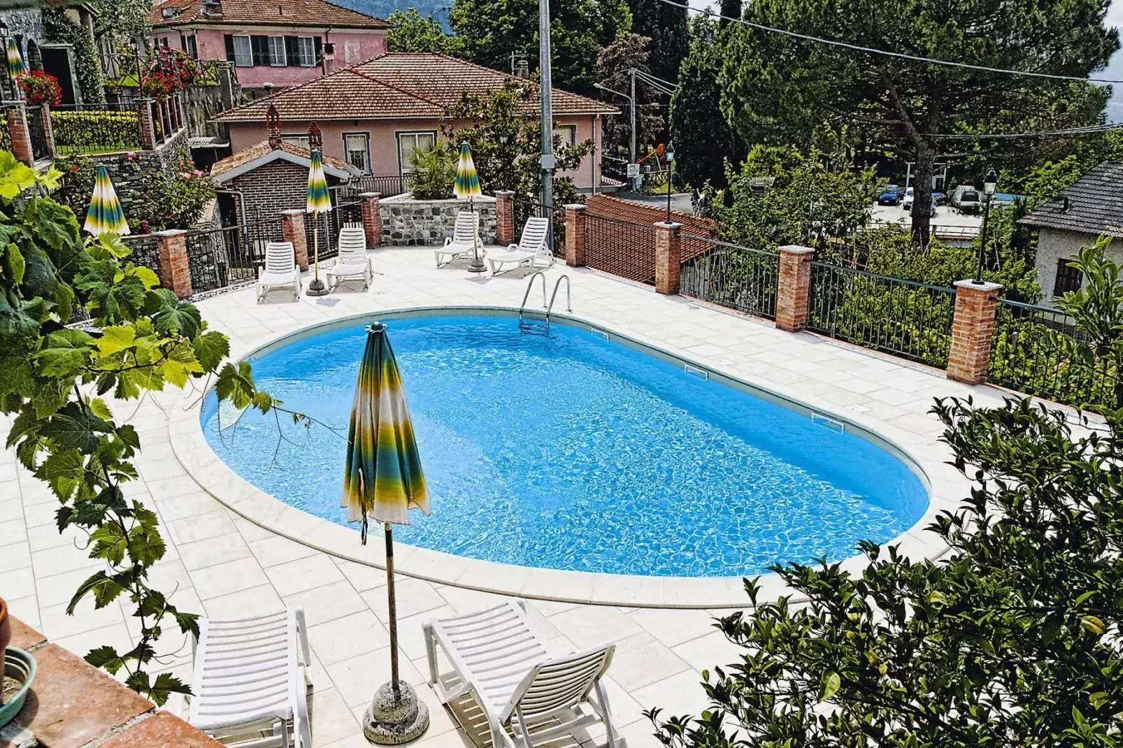 Agri-tourism Borgo Ameno Casanova Lerrone TR2 / C6-Pool
