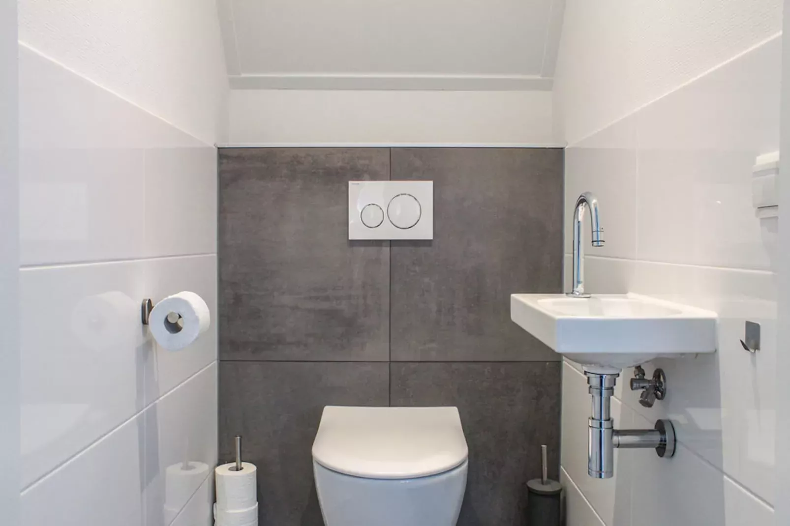 Recreatiepark Idskenhuizen 8-Badezimmer
