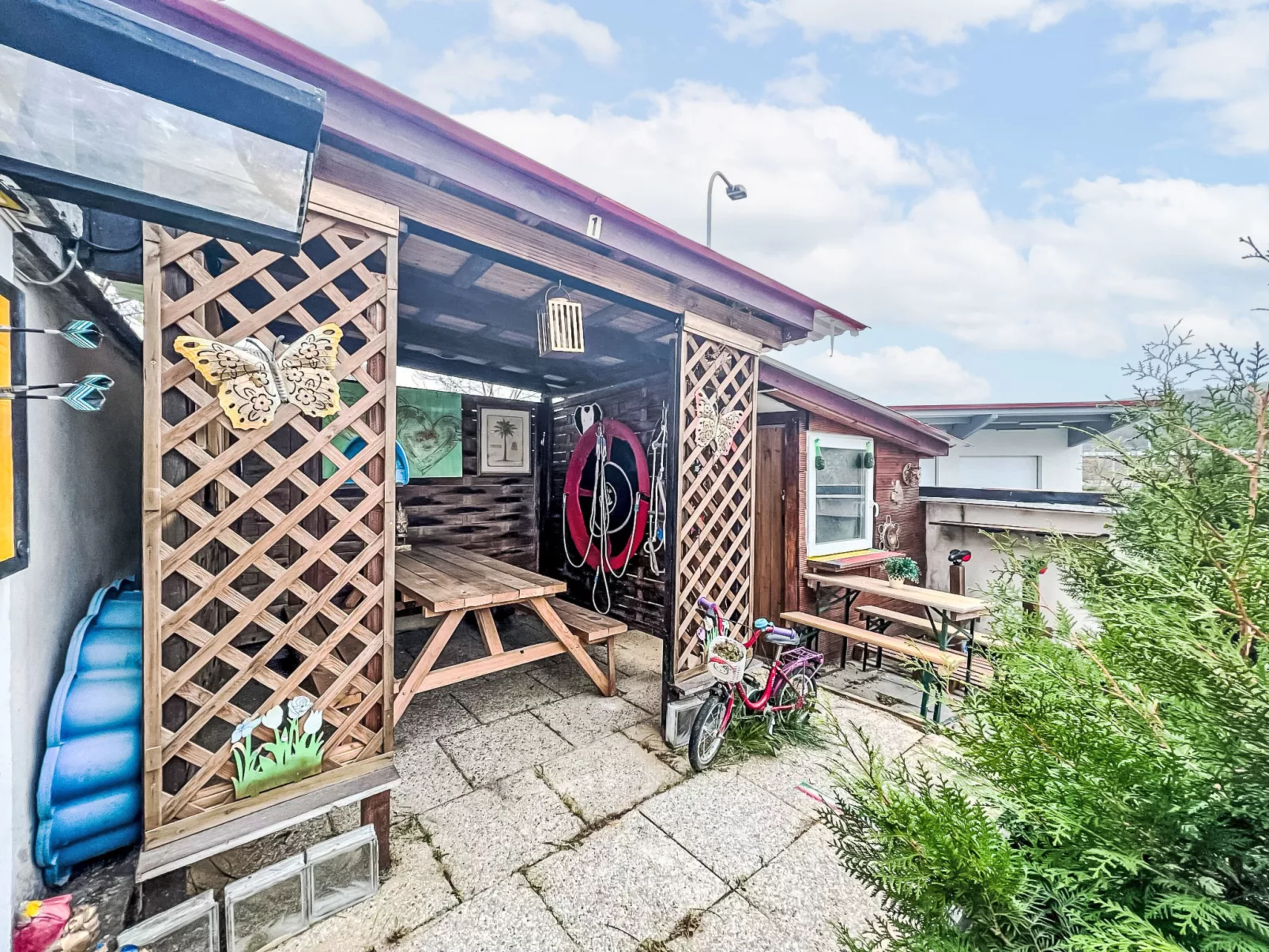 Garden Suite-Outside
