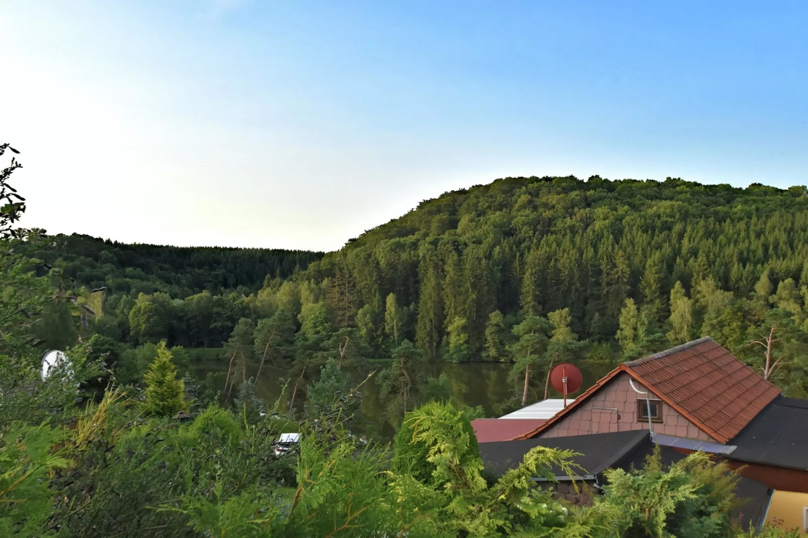 Am Bergsee II-Aussicht Sommer