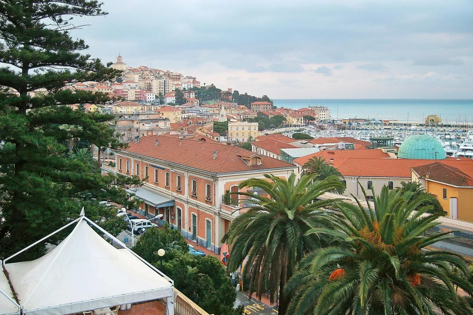 Residence Miramare Imperia M2 / A2-Areas summer 5km