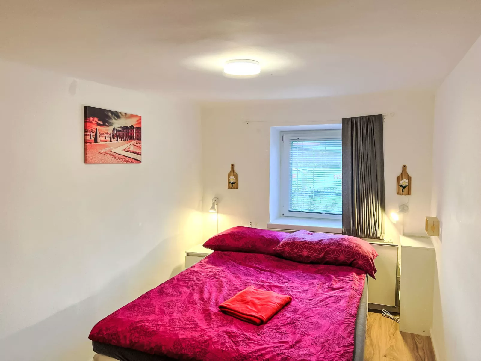 Garden Suite-Inside