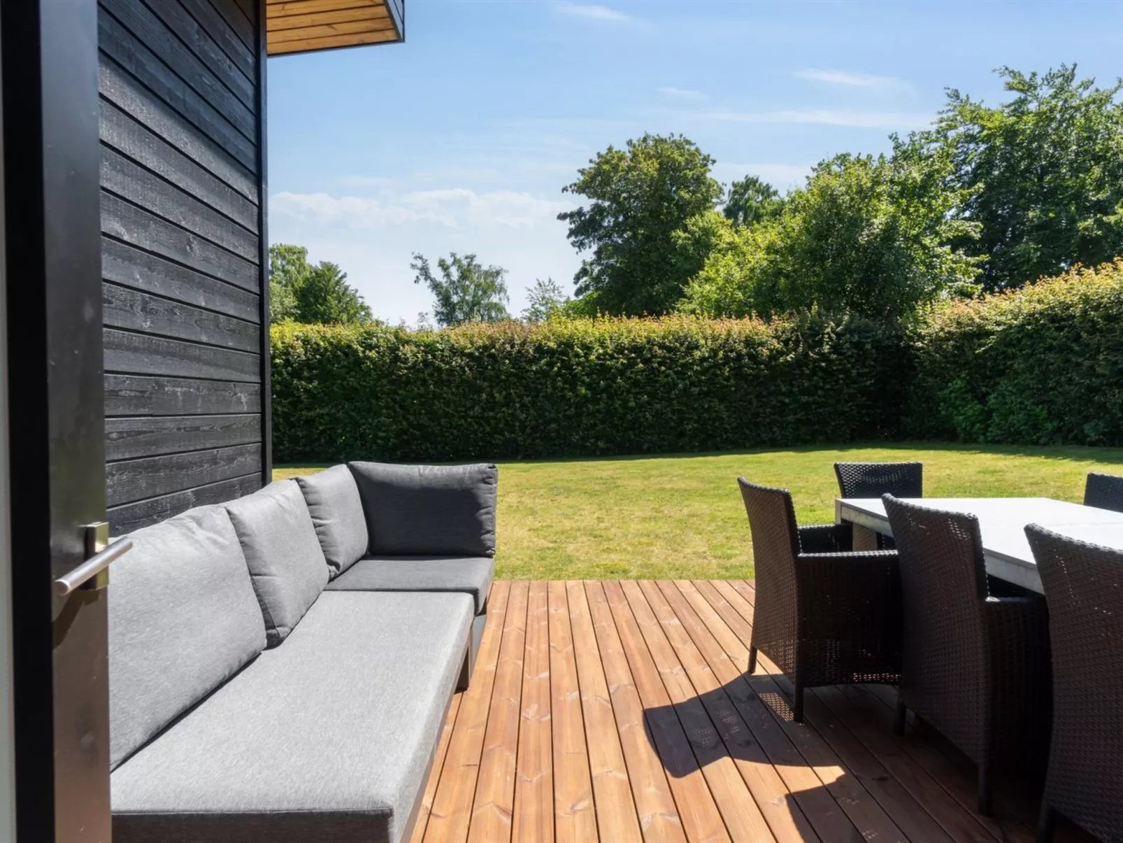 "Aime" - 350m from the sea-Draußen