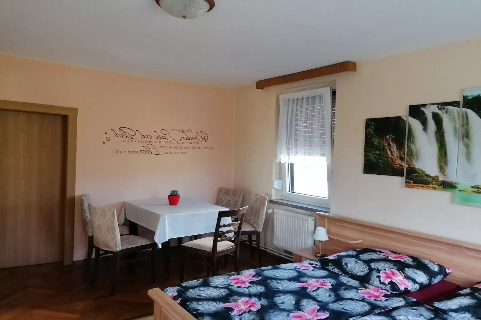 Tannenbergsthal-Bedroom