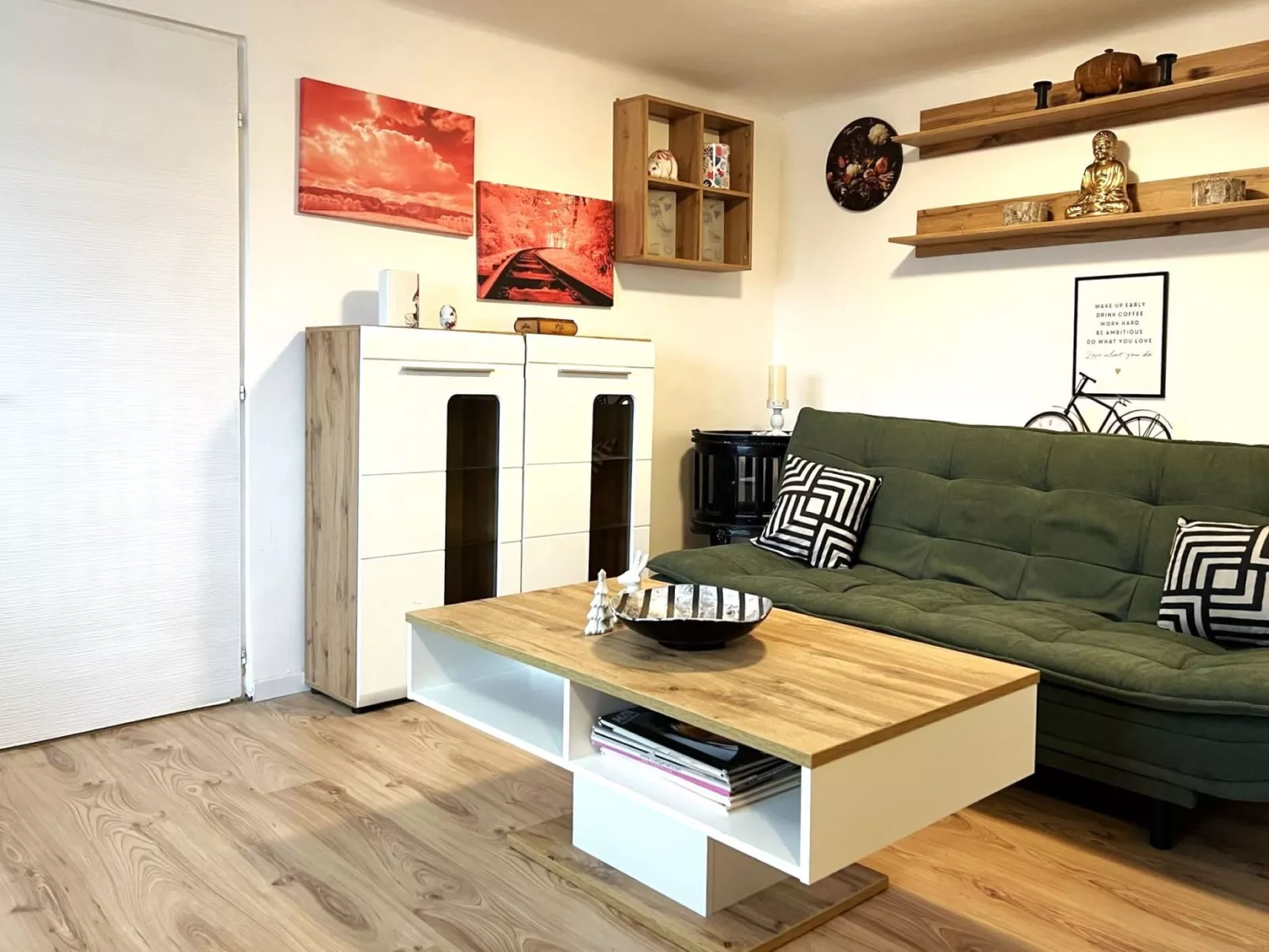 Garden Suite-Inside