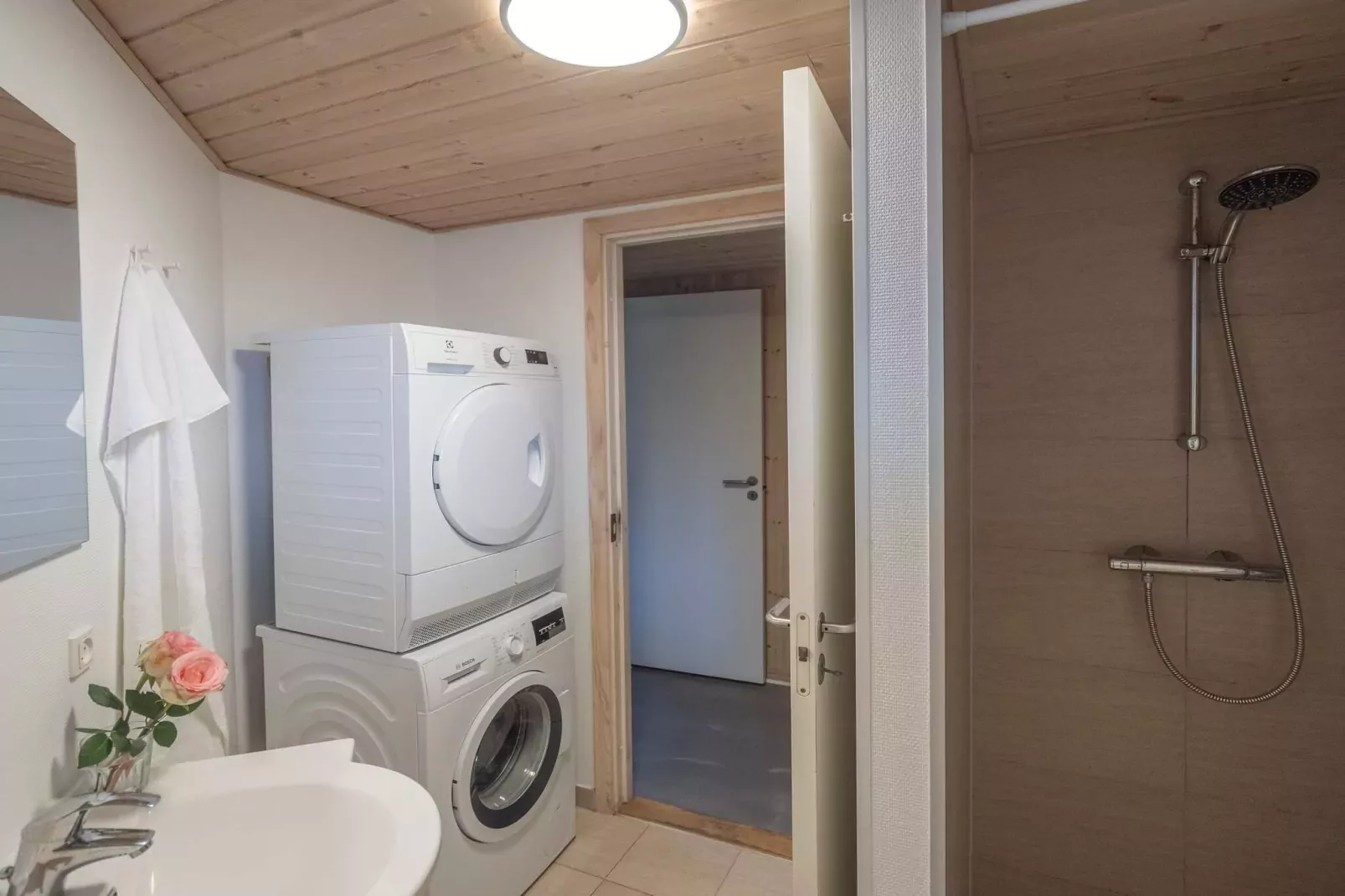 18 person holiday home in Tisvildeleje-Indoor