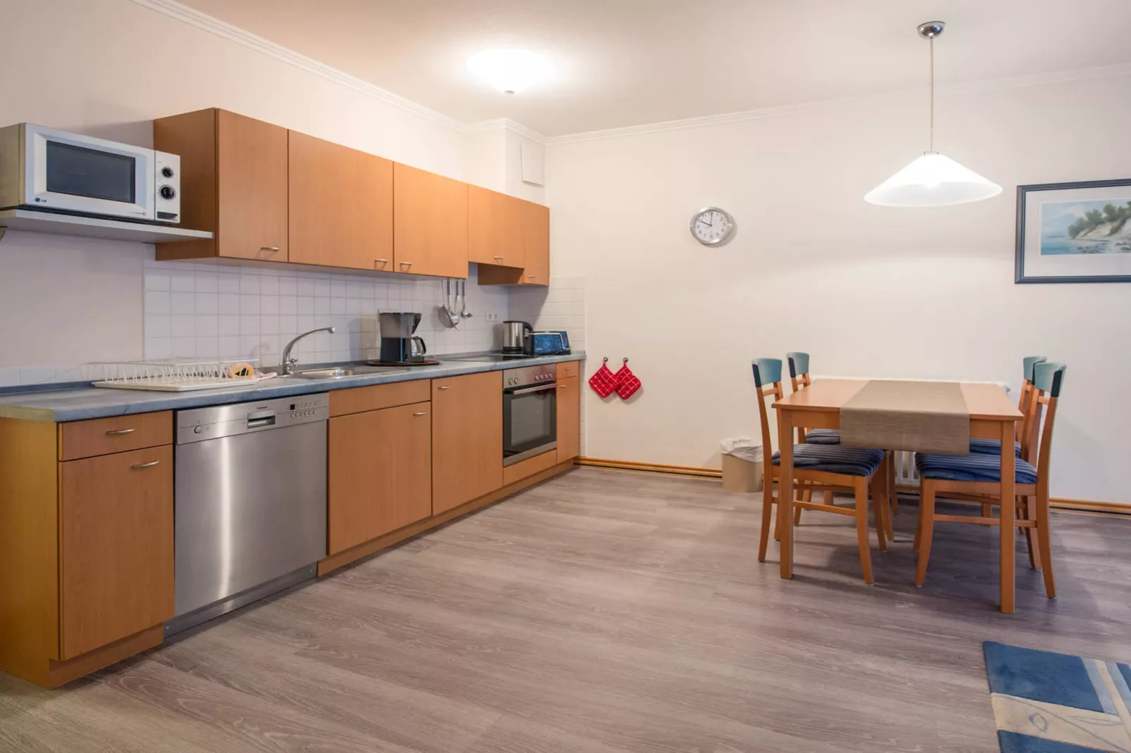 DP 2-4 EG/OG/DG 4 Personen-Kitchen