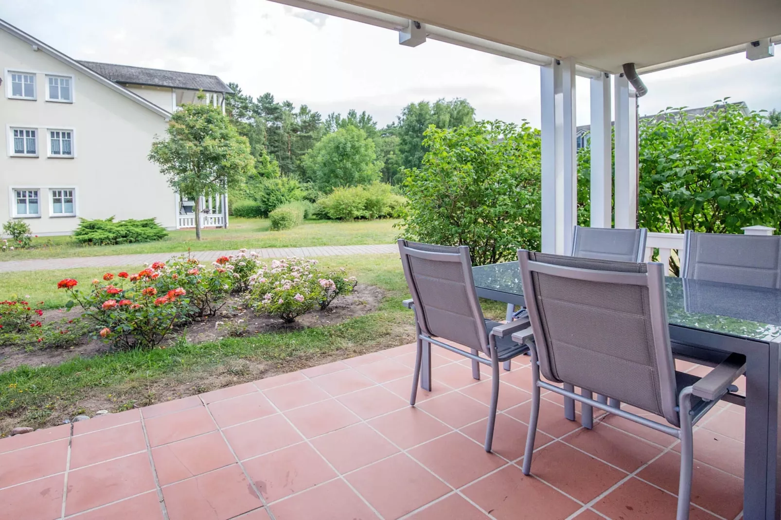 DP 2-4 EG/OG/DG 4 Personen-Terrace balcony