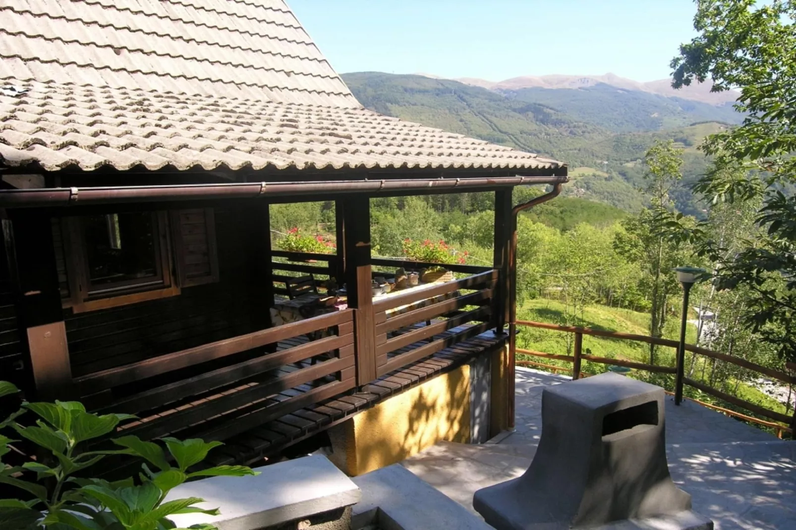 Chalet Appennino-Exterior summer
