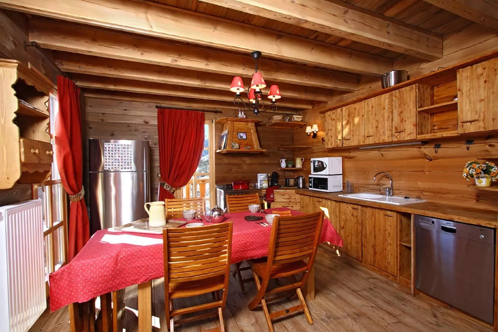 Chalet Mélusine-Dining room