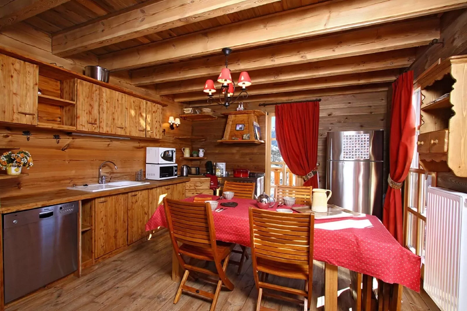 Chalet Mélusine-Dining room