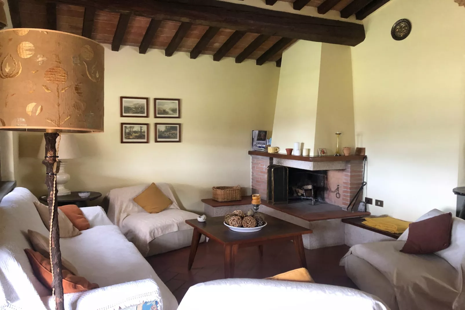 Il Fienile-Living room