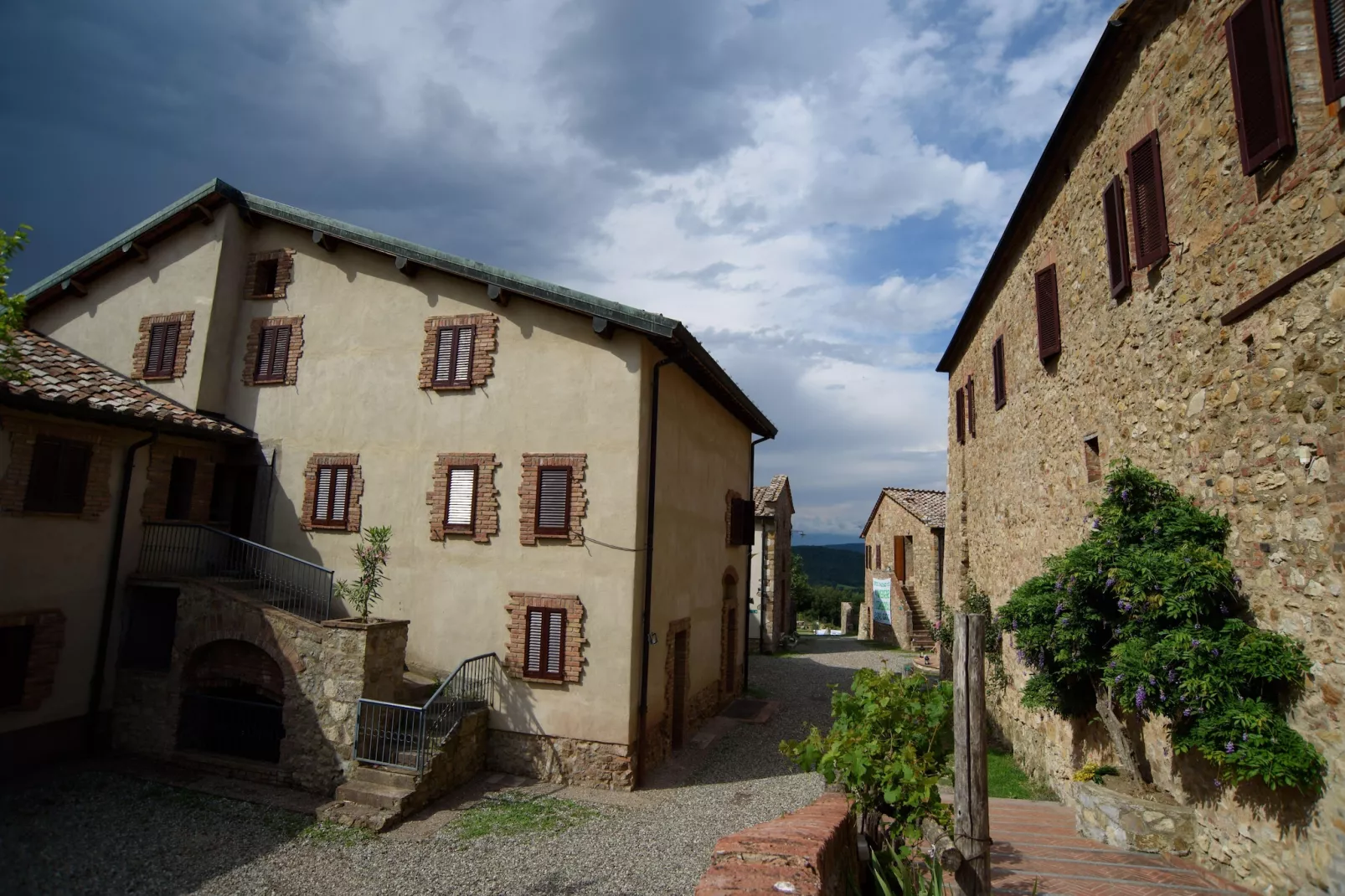 Ginestra1-Exterior summer
