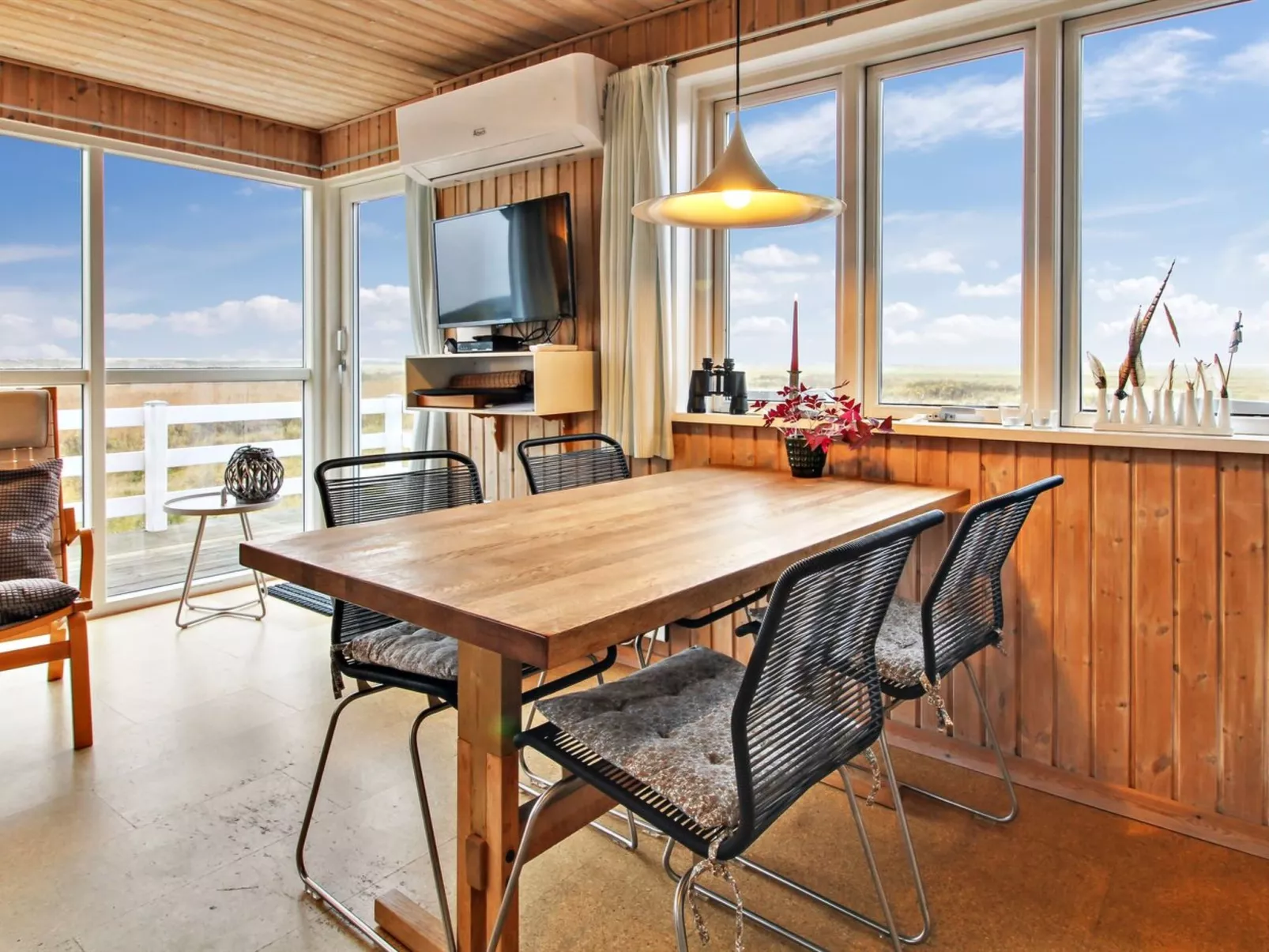 "Blomma" - 350m from the sea-Inside